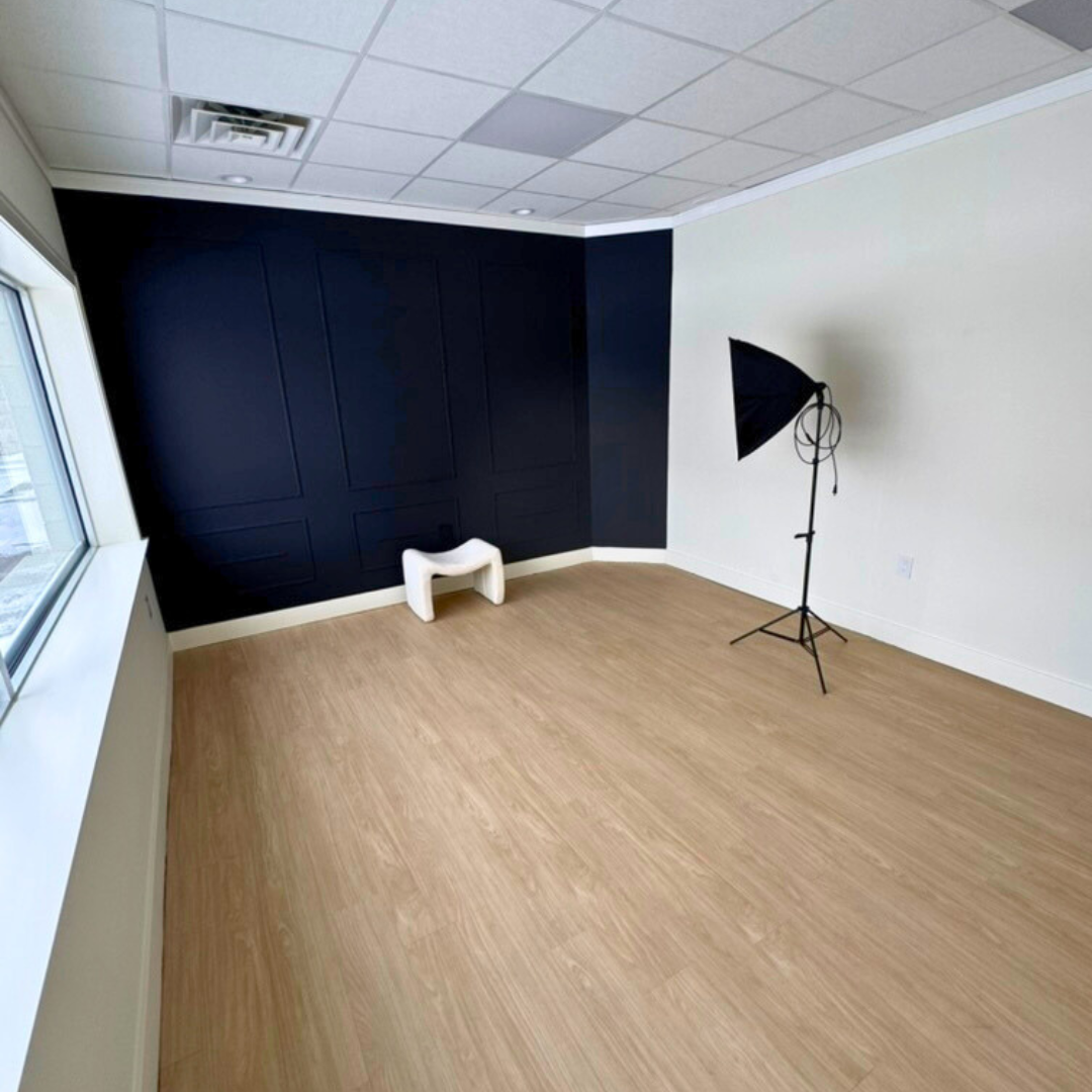 The Natural Light Studio - Noir